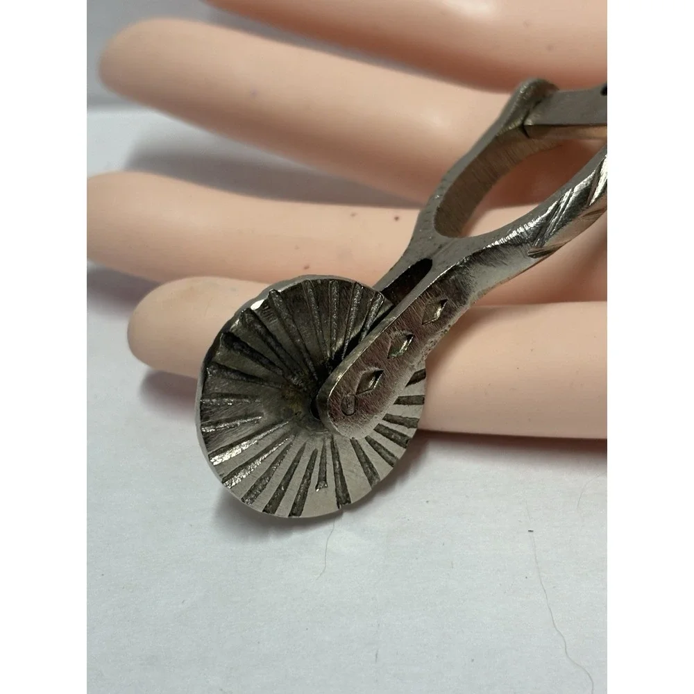 N/A spur keychain